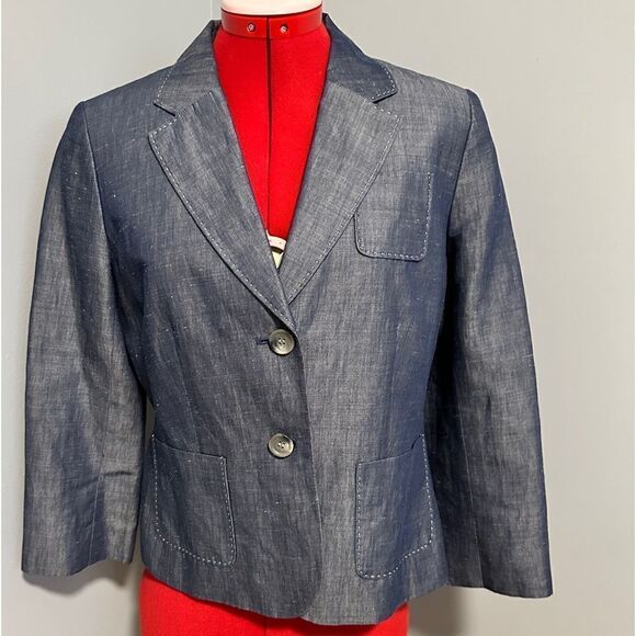 Ann Taylor Loft light denim blazer with white stitching. Size 6 - Picture 1 of 7